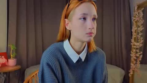 Snapshot of taiteedgington chatting on 11-30-25, 02:48 im Lally online show from 11-30-25, 02:48