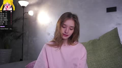 Mia online show from 04-02-26, 02:20