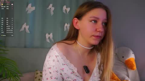 Snapshot of taithelme chatting on 05-18-26, 04:07 Molly online show from 05-18-26, 04:07