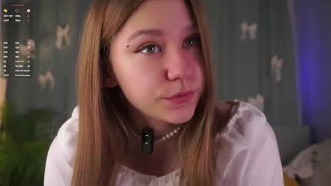 Snapshot of taithelme chatting on 05-19-26, 01:11 Molly online show from 05-19-26, 01:11