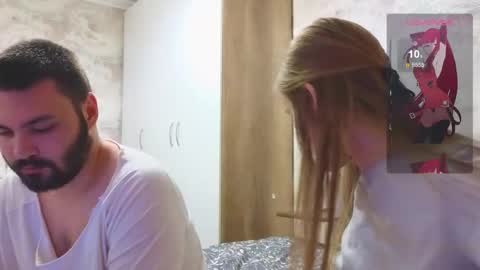 taiti_fox_cub online show from 10-12-25, 05:01