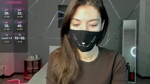 Snapshot of take_me_to_moon chatting on 09-16-25, 01:28 Sasha online show from 09-16-25, 01:28