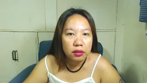 Snapshot of takemetoheavenbaby chatting on 01-03-25, 04:06 anne online show from 01-03-25, 04:06