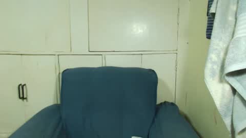 Snapshot of takemetoheavenbaby chatting on 01-09-25, 04:52 anne online show from 01-09-25, 04:52