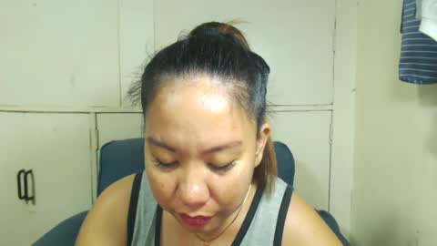 Snapshot of takemetoheavenbaby chatting on 02-12-25, 02:43 anne online show from 02-12-25, 02:43