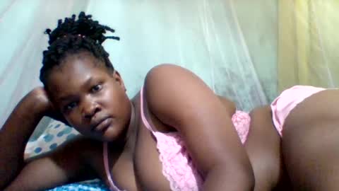Snapshot of taliah254 chatting on 06-22-26, 09:34 taliah254 online show from 06-22-26, 09:34