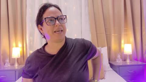 Snapshot of talianavega chatting on 06-06-26, 02:44 tali online show from 06-06-26, 02:44