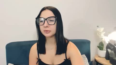 Snapshot of taliasensitive chatting on 02-13-26, 06:42 taliasensitive online show from 02-13-26, 06:42