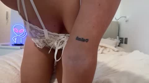 Snapshot of taliavaine chatting on 09-25-25, 05:05 Talia online show from 09-25-25, 05:05