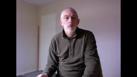 Snapshot of taliesin4321 chatting on 12-22-24, 01:11 Jack Pierrot online show from 12-22-24, 01:11