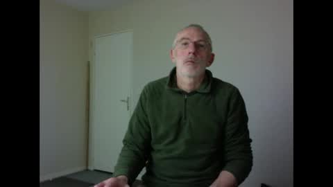 Snapshot of taliesin4321 chatting on 01-02-25, 07:51 Jack Pierrot online show from 01-02-25, 07:51