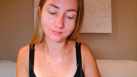  Kira  online show from 10-22-25, 06:02