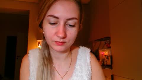 Snapshot of taliiyafiredream chatting on 02-12-26, 06:41 Kira online show from 02-12-26, 06:41