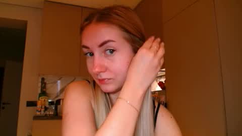 Snapshot of taliiyafiredream chatting on 02-13-26, 06:42 Kira online show from 02-13-26, 06:42