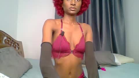Snapshot of talisha_smiley chatting on 05-04-26, 01:45 talisha smiles online show from 05-04-26, 01:45