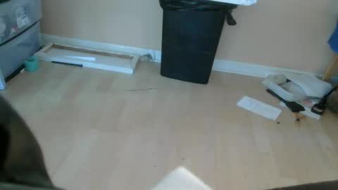 Snapshot of tall47hard chatting on 02-25-25, 08:51 tall47hard online show from 02-25-25, 08:51