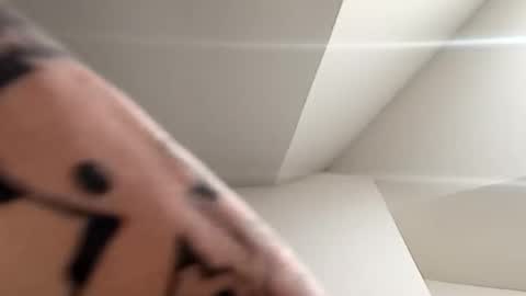 Tallcleancuthung online show from 04-09-26, 11:04