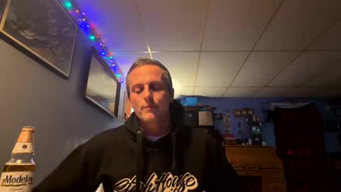 first stream was very fun grateful for every follow and super active chat online show from 04-11-26, 09:57