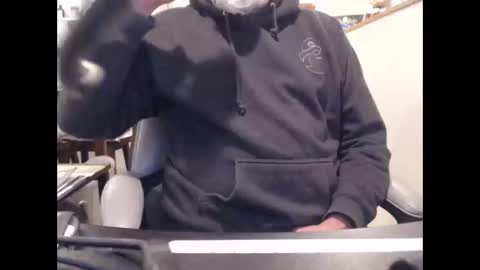 tallguy4unow online show from 12-15-25, 01:37