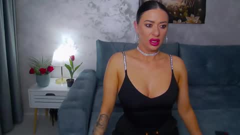 Snapshot of tallida69 chatting on 03-11-25, 01:05 Tallida online show from 03-11-25, 01:05