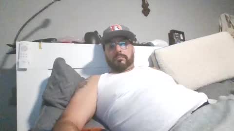 Snapshot of talllatino310 chatting on 01-08-26, 05:43 talllatino310 online show from 01-08-26, 05:43