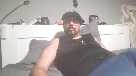 Snapshot of talllatino310 chatting on 02-16-26, 01:24 talllatino310 online show from 02-16-26, 01:24