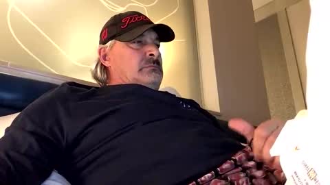 Snapshot of talltexxxan chatting on 12-04-25, 04:22 talltexxxan online show from 12-04-25, 04:22