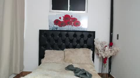 Snapshot of tamar4_f00x chatting on 05-04-26, 12:45 Hi im sara online show from 05-04-26, 12:45