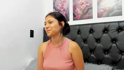 Hi im sara online show from 06-29-26, 01:00