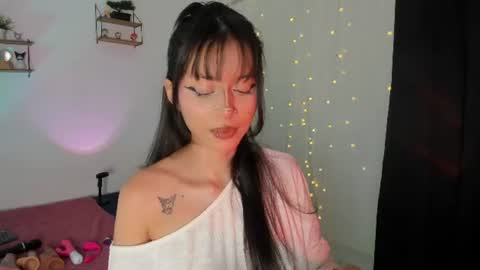 Snapshot of tamara_aluna_ chatting on 07-30-26, 06:18 Tamy online show from 07-30-26, 06:18