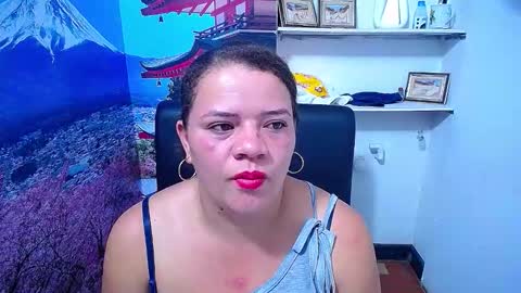 Snapshot of tamara_hottt chatting on 11-06-25, 09:37 Tamara online show from 11-06-25, 09:37