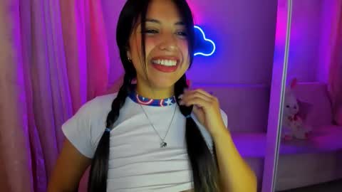 Snapshot of tamara_marquez chatting on 01-16-26, 06:17 SOFIA online show from 01-16-26, 06:17