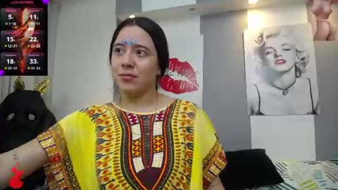 Snapshot of tamara_priya chatting on 06-25-26, 11:37 Tamara online show from 06-25-26, 11:37