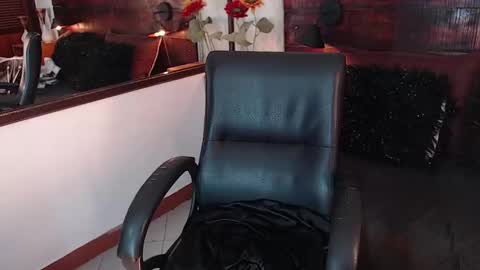    online show from 03-12-25, 07:38