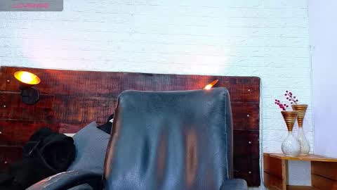    online show from 11-21-25, 10:47