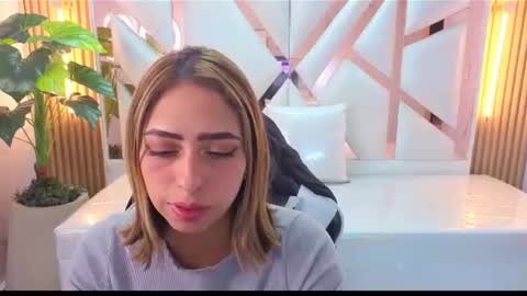 Snapshot of tamara_tp chatting on 06-22-26, 12:24 Tamara online show from 06-22-26, 12:24