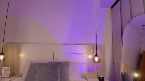 Snapshot of tamara_walter chatting on 12-15-25, 11:47 Tamara online show from 12-15-25, 11:47