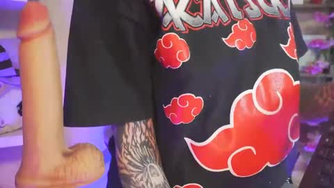 Snapshot of tamaracampell chatting on 12-16-24, 11:22 Cami 3 online show from 12-16-24, 11:22