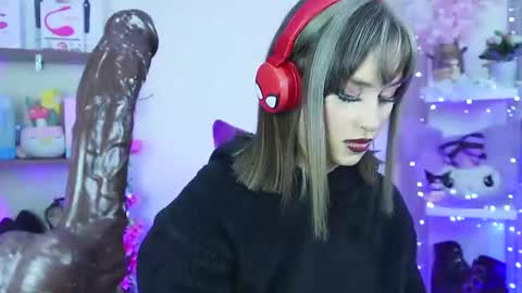 Snapshot of tamaracampell chatting on 02-11-25, 03:29 Cami 3 online show from 02-11-25, 03:29