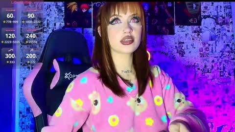 Snapshot of tamaracampell chatting on 12-15-25, 06:28 Cami 3 online show from 12-15-25, 06:28