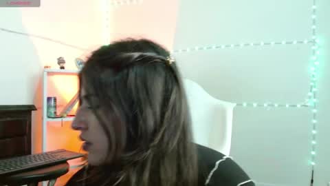 Snapshot of tami_ramirez__ chatting on 03-09-25, 10:52 Tami online show from 03-09-25, 10:52