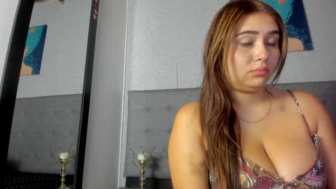 Snapshot of tami_vega chatting on 01-10-25, 11:00 Tamy Vega online show from 01-10-25, 11:00