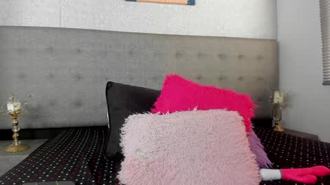 Snapshot of tami_vega chatting on 01-18-25, 02:02 Tamy Vega online show from 01-18-25, 02:02