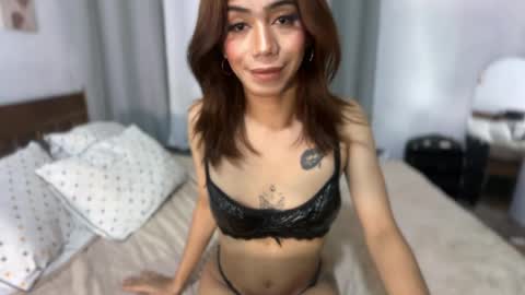 Kylie online show from 04-06-26, 05:08