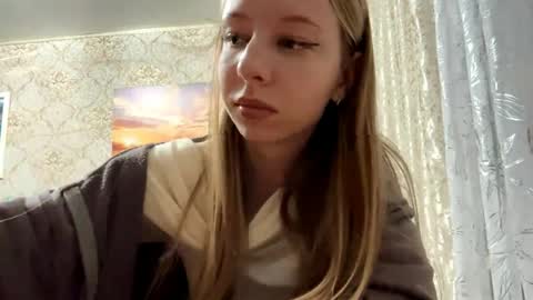 Snapshot of tammiglembocki chatting on 04-12-26, 04:45 Jenny online show from 04-12-26, 04:45