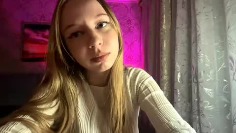 Snapshot of tammiglembocki chatting on 04-20-26, 04:54 Jenny online show from 04-20-26, 04:54