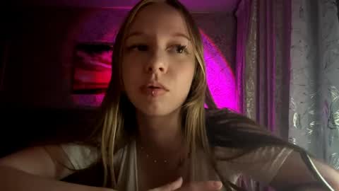 Snapshot of tammiglembocki chatting on 05-08-26, 07:08 Jenny online show from 05-08-26, 07:08