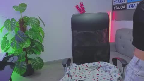 Snapshot of tammy_thompson_ chatting on 12-18-25, 09:59 tammy_thompson_ online show from 12-18-25, 09:59