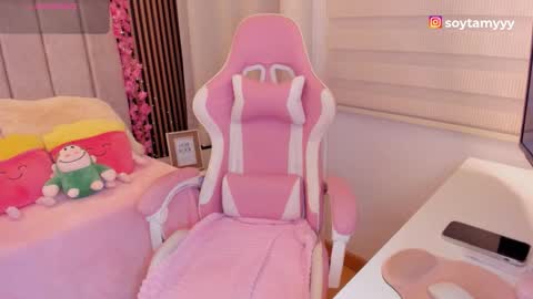 Snapshot of tammy_w chatting on 12-05-25, 05:09 Tammy online show from 12-05-25, 05:09