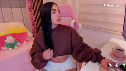 Snapshot of tammy_w chatting on 12-21-25, 06:04 Tammy online show from 12-21-25, 06:04